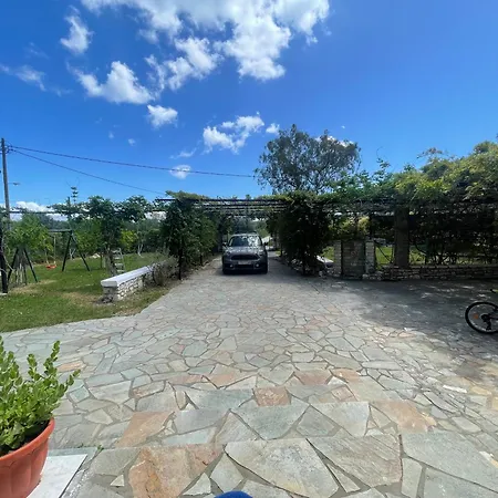 La Maison De La Riviere Case de vacanță *