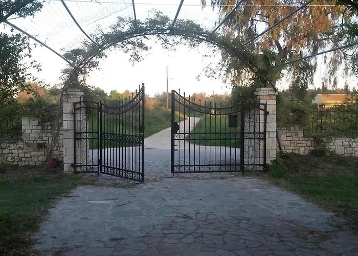 La Maison De La Riviere * Lefkímmi