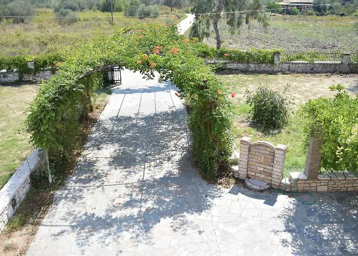 La Maison De La Riviere *