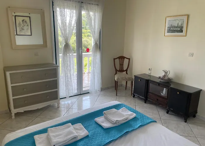 La Maison De La Riviere Lefkímmi