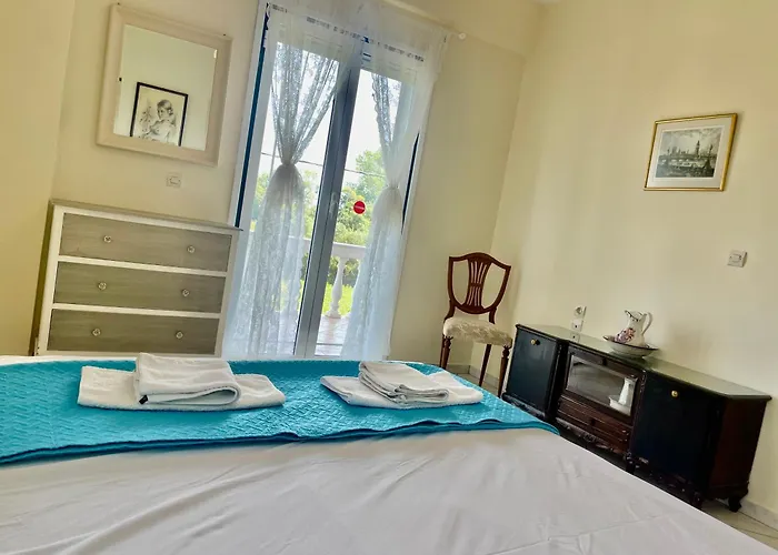 La Maison De La Riviere Lefkímmi