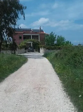 La Maison De La Riviere Vakantiehuis *